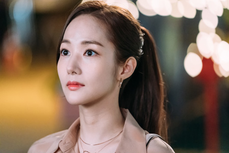Park Min Young is a celebrated Korean actress who rose to fame in 2010s.